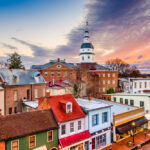 Annapolis,,maryland,,usa,downtown,view,over,main,street,with,the